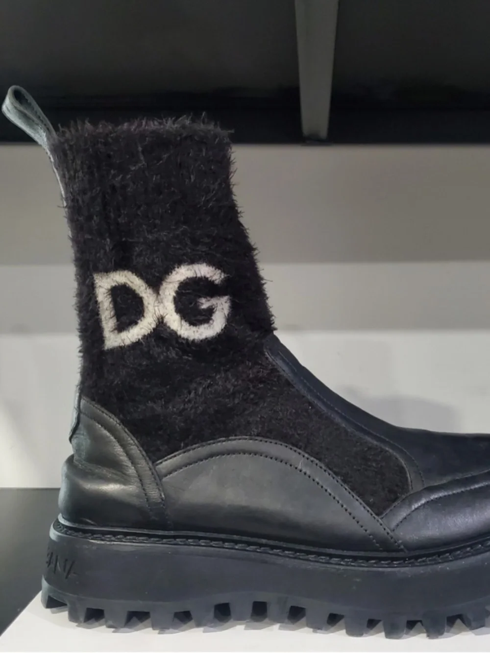 Dolce & Gabbana preowned creasing